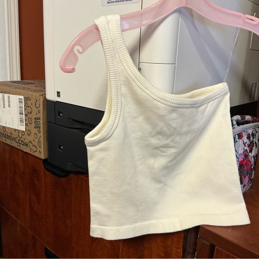 White Ribbed One-Shoulder Brami